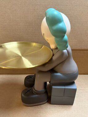 Handmade Hand Painted Brown Kaws Style Plate Holder For Room